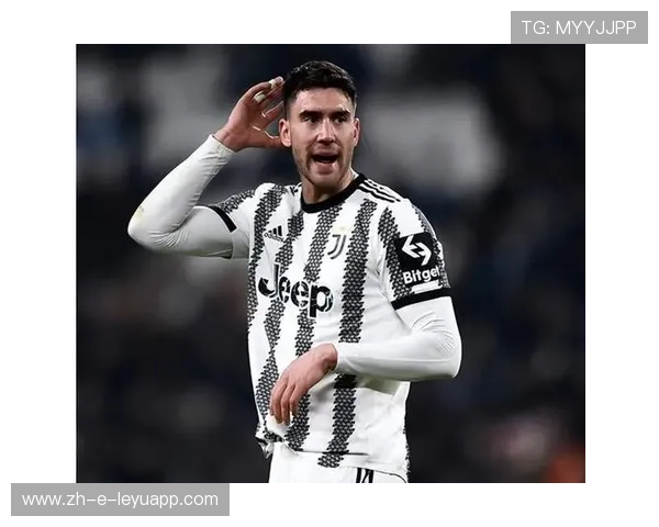 尤文中路直塞撕裂防线，基耶萨停球推射得手